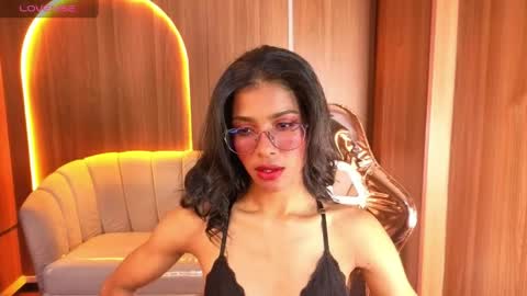 Snapshot of alina_b_ chatting on April 2026 08:04:02 PM alina_b_ online show from April 2026 08:04:02 PM