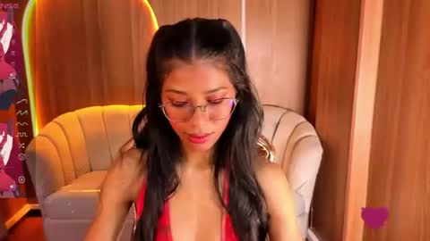 Snapshot of alina_b_ chatting on June 2026 01:31:01 PM alina_b_ online show from June 2026 01:31:01 PM