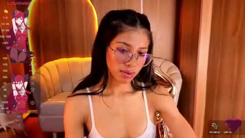 Snapshot of alina_b_ chatting on July 2026 08:11:02 PM alina_b_ online show from July 2026 08:11:02 PM