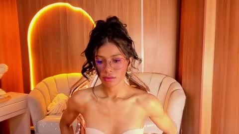 Snapshot of alina_b_ chatting on July 2026 08:04:02 PM alina_b_ online show from July 2026 08:04:02 PM