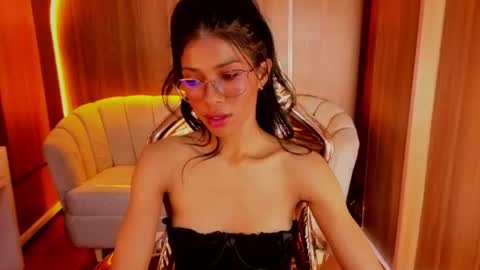 Snapshot of alina_b_ chatting on July 2026 07:56:02 PM alina_b_ online show from July 2026 07:56:02 PM