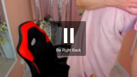 Snapshot of alina_cute_ chatting on December 2024 04:54:01 PM Alina online show from December 2024 04:54:01 PM
