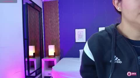 Alina online show from October 2025 11:09:01 AM