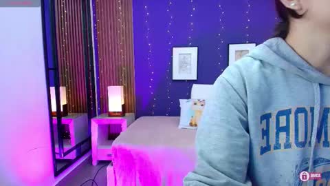 Alina online show from October 2025 11:22:02 AM