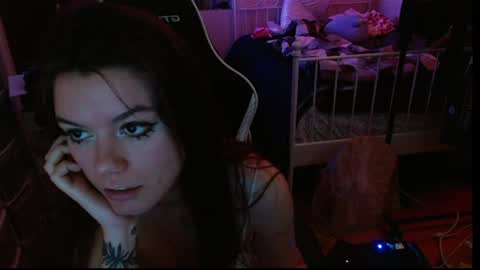 Snapshot of alina_nightshade chatting on June 2026 05:17:01 AM Alina Nightshade online show from June 2026 05:17:01 AM