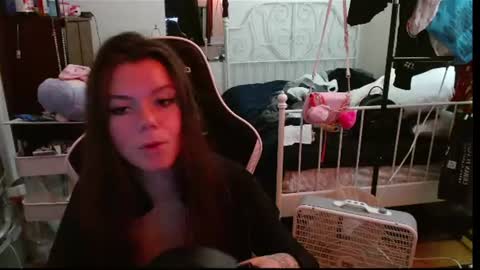 Snapshot of alina_nightshade chatting on June 2026 02:14:02 AM Alina Nightshade online show from June 2026 02:14:02 AM