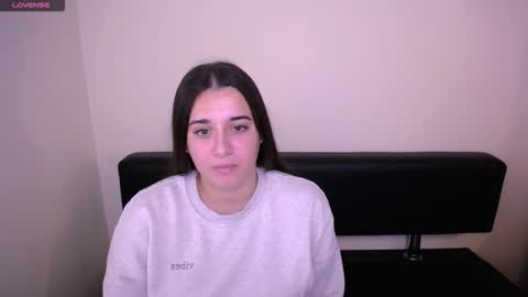 Alina online show from October 2025 08:48:02 AM