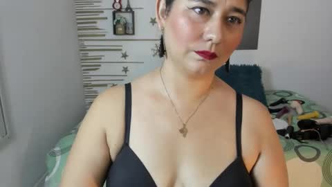 Snapshot of alinabozz1 chatting on September 2025 02:02:02 AM alinabozz1 online show from September 2025 02:02:02 AM