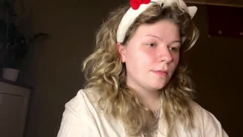 Alina online show from April 2026 09:39:33 PM