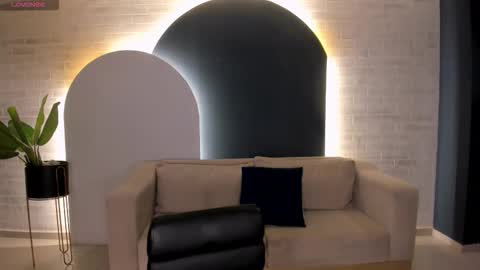 alinakravitz_ online show from February 2026 12:31:01 PM