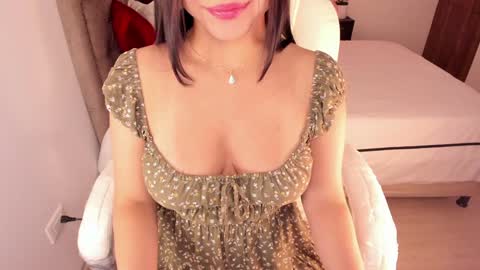 Snapshot of alinaowens chatting on January 2025 09:08:02 PM alinaowens online show from January 2025 09:08:02 PM