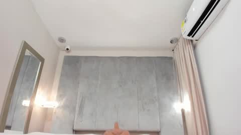 Alinna  online show from February 2025 02:06:01 AM