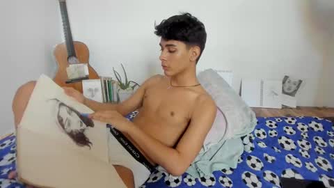 AliotTwink online show from September 2025 08:35:02 PM