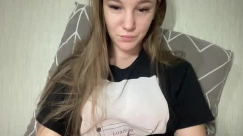 alisa0258 online show from November 2025 05:56:02 PM