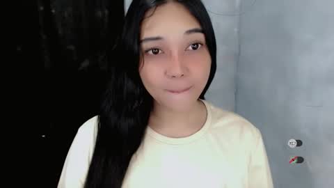 Snapshot of alisa_kiss_ chatting on November 2025 08:14:02 AM Shanti xhey online show from November 2025 08:14:02 AM