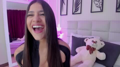 Snapshot of alisa_walker chatting on March 2025 05:49:01 PM online show from March 2025 05:49:01 PM