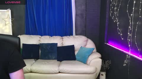 Snapshot of alisaaleks chatting on February 2025 03:06:01 PM Alisa Aleks online show from February 2025 03:06:01 PM