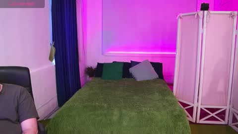 Snapshot of alisaaleks chatting on October 2025 05:18:01 AM Alisa Aleks online show from October 2025 05:18:01 AM