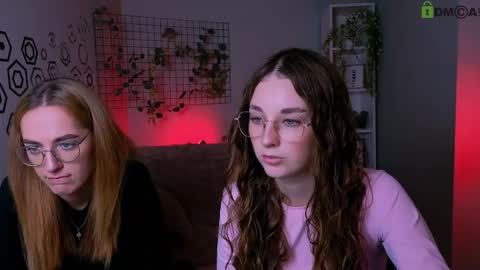 Alisa online show from October 2025 12:52:02 PM