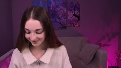 Alisa online show from November 2025 08:52:01 PM