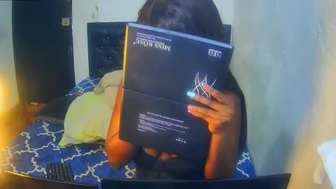 Snapshot of alisha_boes chatting on September 2025 06:40:01 PM alisha_boes online show from September 2025 06:40:01 PM
