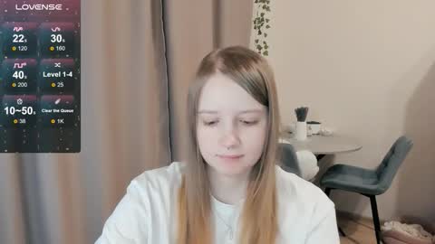 Alya online show from November 2025 01:32:02 PM