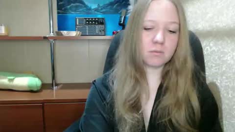 alisha_xi online show from January 2026 01:04:02 PM