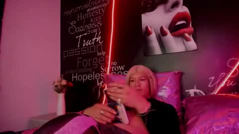 alishaa_nixx online show from September 2025 04:03:02 AM