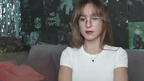 Snapshot of alishakelly chatting on October 2025 06:04:01 AM alishakelly online show from October 2025 06:04:01 AM