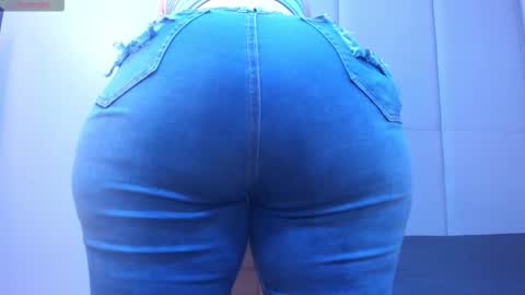 Snapshot of alishapalmer chatting on February 2026 12:35:01 PM online show from February 2026 12:35:01 PM