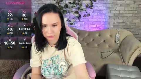 Alisia online show from December 2024 05:43:02 PM