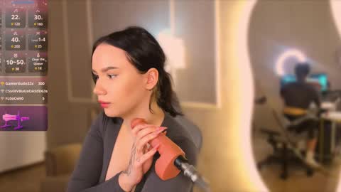 Alisia online show from March 2025 08:43:01 AM