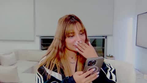 Snapshot of alisondiaz_ chatting on January 2025 01:39:02 AM Alison diaz online show from January 2025 01:39:02 AM