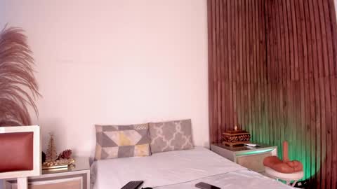 Alison Moon  online show from December 2024 10:43:01 AM