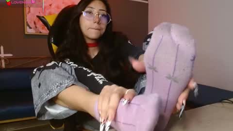 aliss_angel_ online show from March 2026 01:50:01 PM