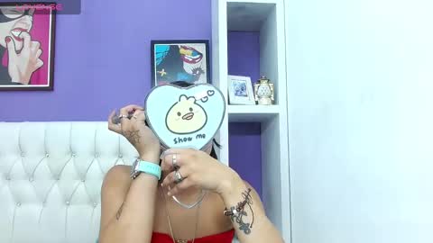 aliss_diiaz online show from February 2025 09:29:01 PM