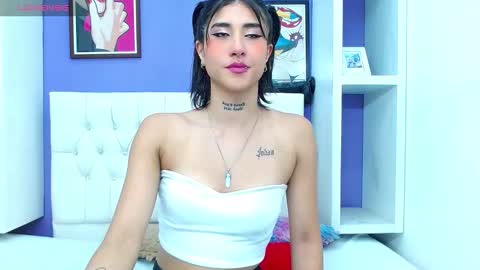 aliss_diiaz online show from February 2025 08:11:01 PM