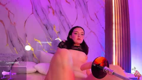 Mia online show from October 2025 03:09:01 AM