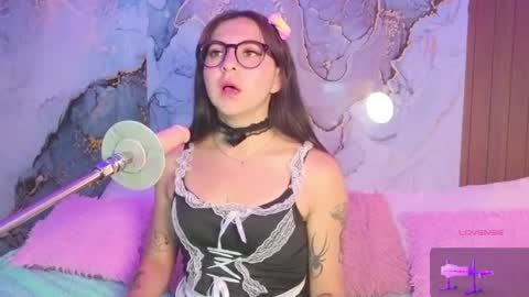 Mia online show from April 2026 08:22:01 PM