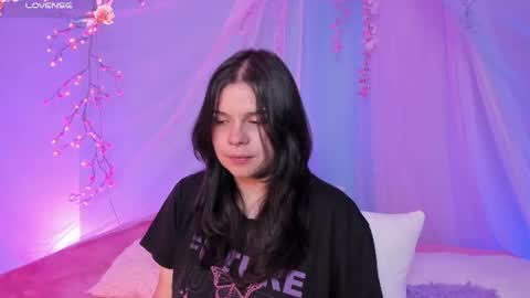 Mia online show from July 2026 05:34:01 AM