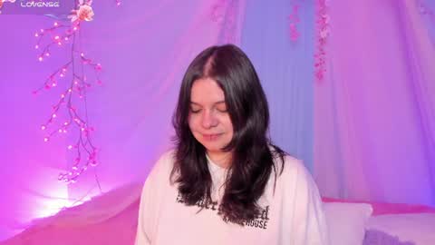 Mia online show from July 2026 04:37:01 AM