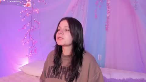 Mia online show from July 2026 03:47:02 AM