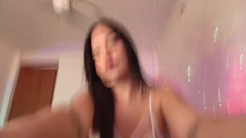 Alissa online show from September 2025 01:02:01 PM