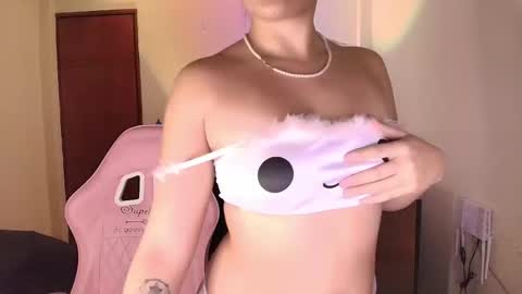 Alissa online show from November 2025 09:20:02 AM