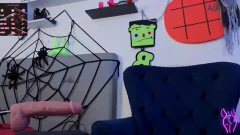 alisson0002 online show from October 2025 12:06:01 PM