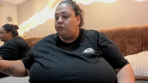 Snapshot of alisson_am chatting on May 2026 11:38:01 AM Alisson online show from May 2026 11:38:01 AM