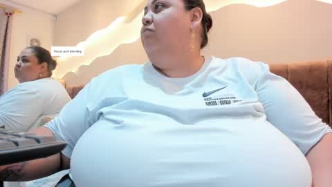 Snapshot of alisson_am chatting on June 2026 06:54:02 PM Alisson online show from June 2026 06:54:02 PM
