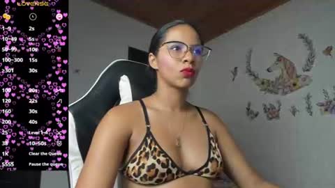 Snapshot of alisson_hoffman05 chatting on June 2026 12:48:02 AM Alisson hoffman05 online show from June 2026 12:48:02 AM