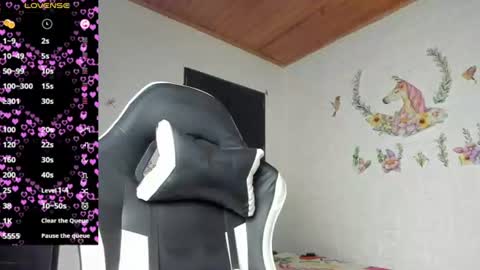 Snapshot of alisson_hoffman05 chatting on June 2026 04:23:01 PM Alisson hoffman05 online show from June 2026 04:23:01 PM