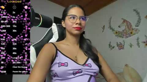 Snapshot of alisson_hoffman05 chatting on August 2026 04:06:01 PM Alisson hoffman05 online show from August 2026 04:06:01 PM